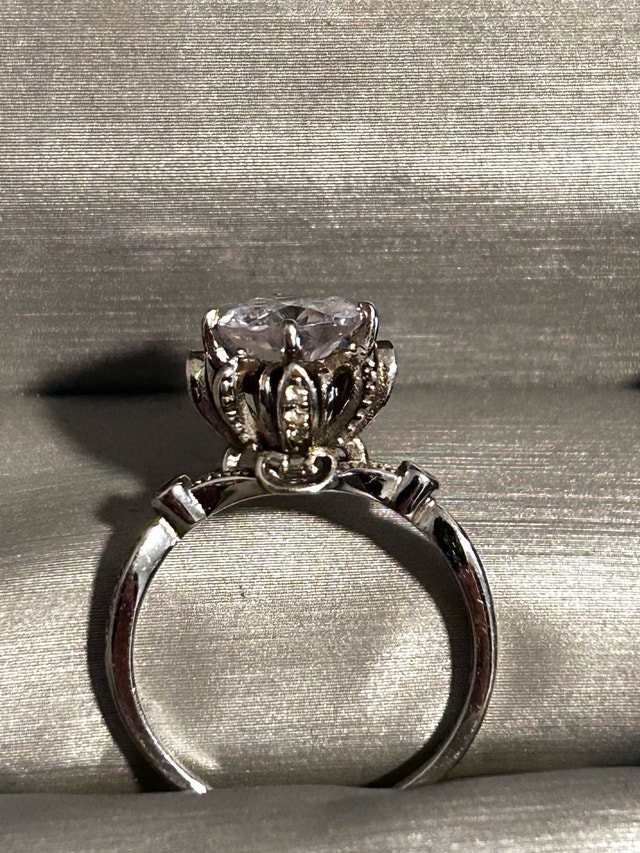 Vintage-Style Snowflake Engagement Ring, Silver 925
