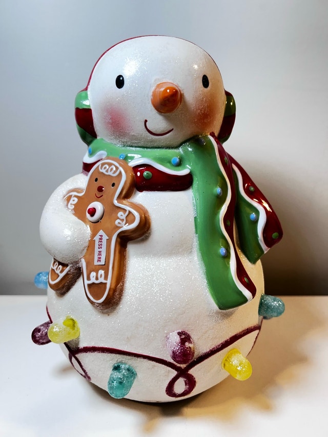 Hallmark Musical Snowman Christmas Decoration with Gingerbread