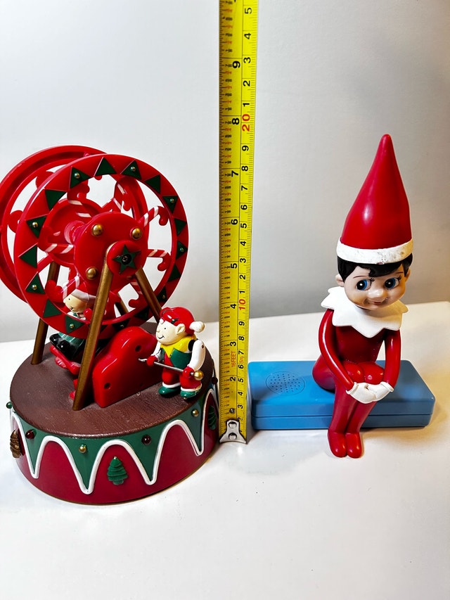 Vintage Christmas Elf Ferris Wheel Box Figurine – Display Only - photo 4