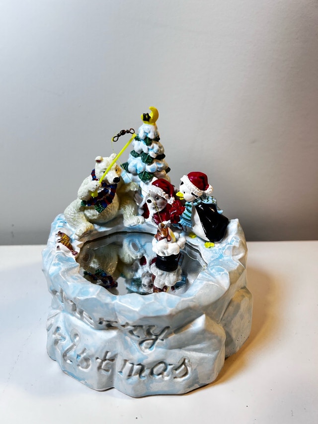 Winter Animal Friends Merry Christmas Music Box