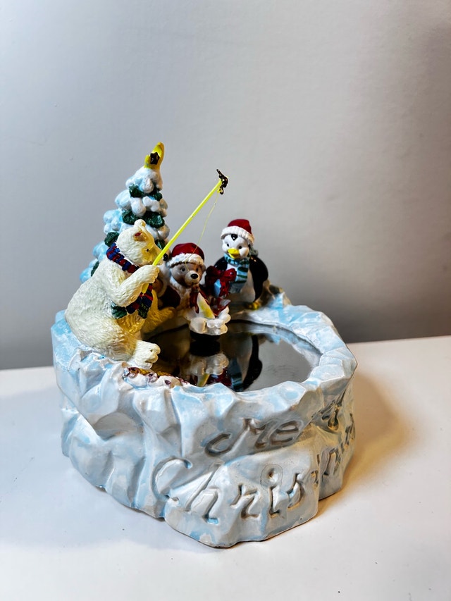 Winter Animal Friends Merry Christmas Music Box - photo 2