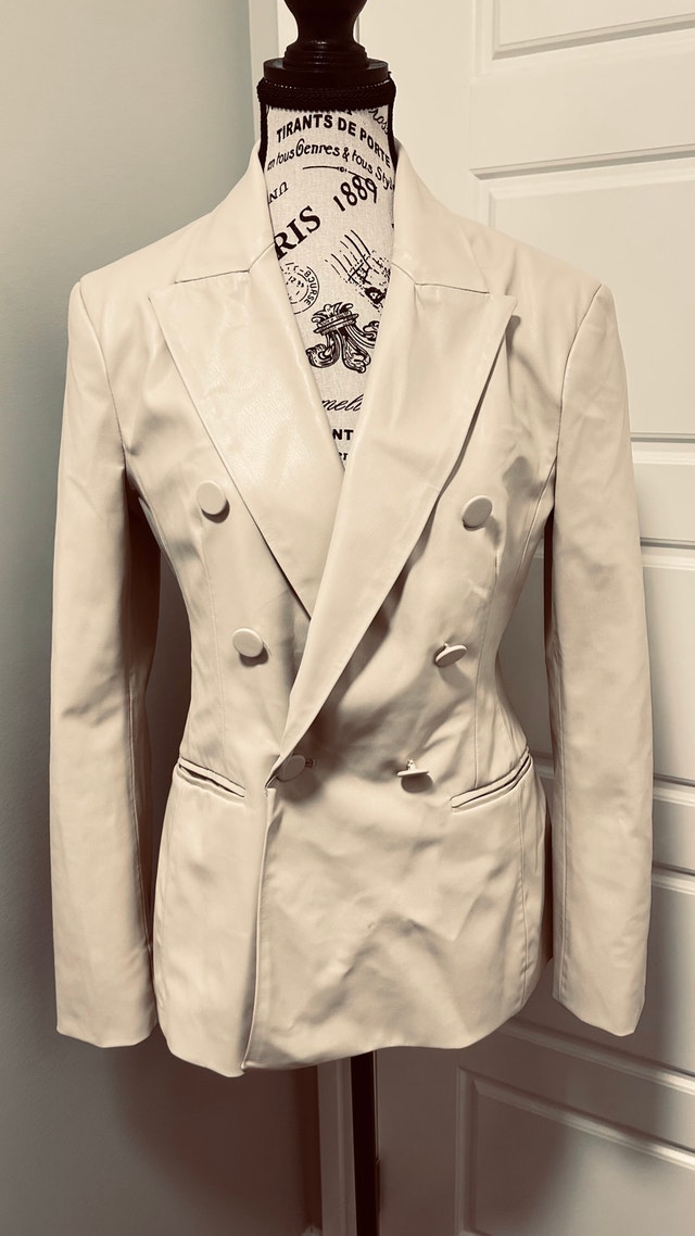 ZARA Cream Faux Leather Blazer Women Size M Double-Breasted - photo 3