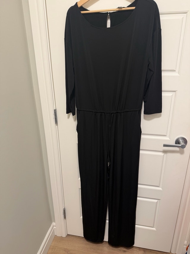 Halston Black Cowl Neck Jumpsuit Size L - photo 2