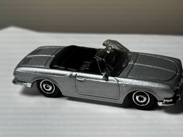 Matchbox MB883 2012 Volkswagen Type 34 Karmann Ghia silver black - photo 2