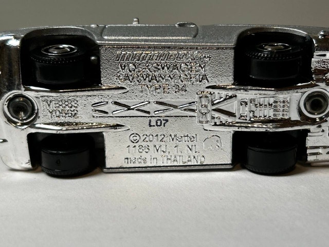 Matchbox MB883 2012 Volkswagen Type 34 Karmann Ghia silver black - photo 4