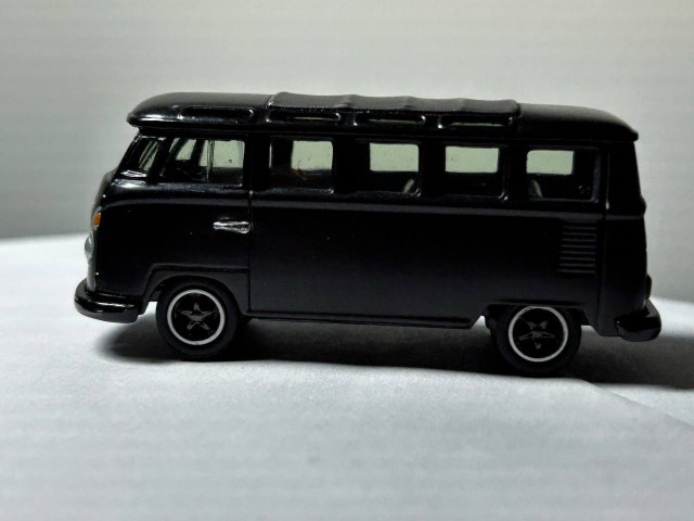 Johnny Lightning VW Volkswagen Samba Van Black - photo 2
