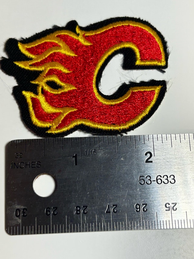 Calgary Flames NHL Hockey Vintage Team Logo Patch (1994-2019) - photo 2