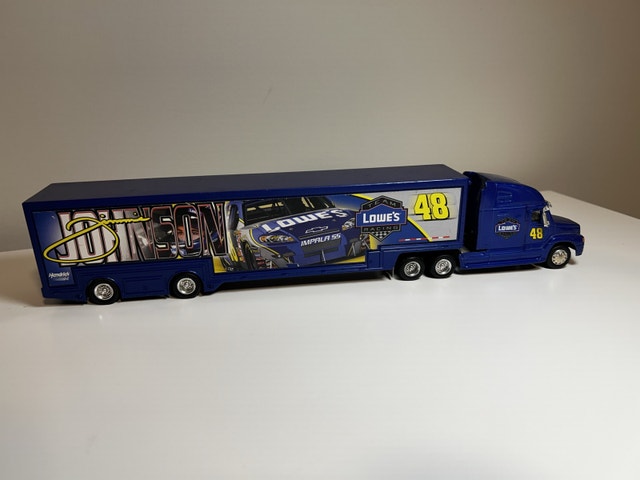 Jimmie Johnson #48 Lowe's Racing NASCAR 1/64 Hauler - photo 4