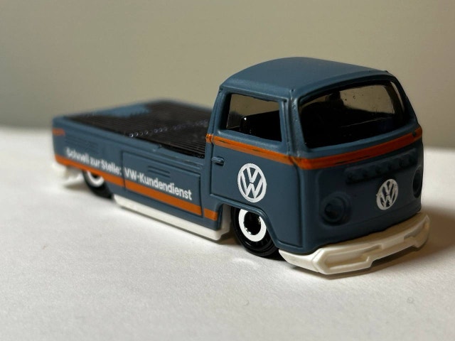 Hot Wheels Volkswagen T2 Pickup, blue/grey