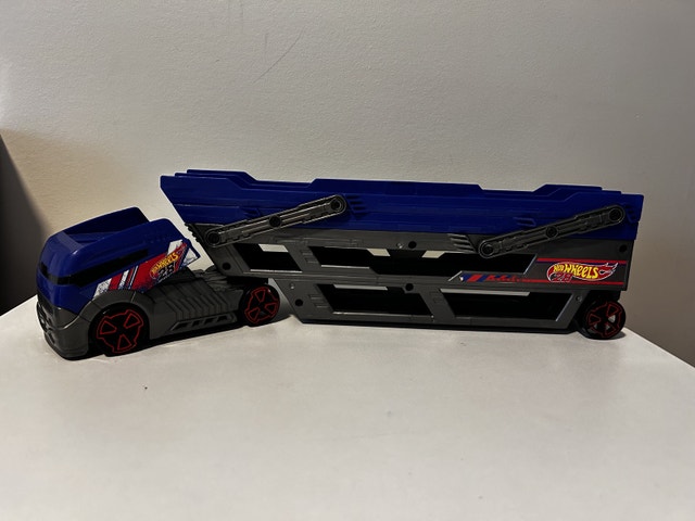 Hot Wheels Car Carrier - photo 3