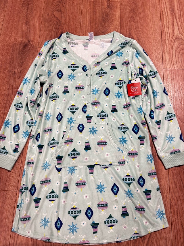 Sleep Chic Women's Christmas Ornaments Nightgown Size M New