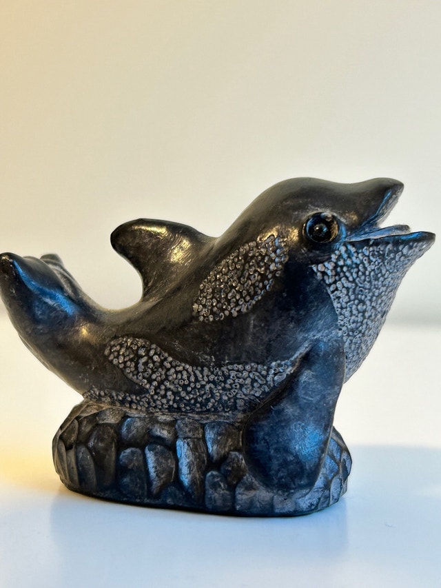 Vintage The Wolf Sculptures Canada Dolphin Soapstone Figurine - photo 2