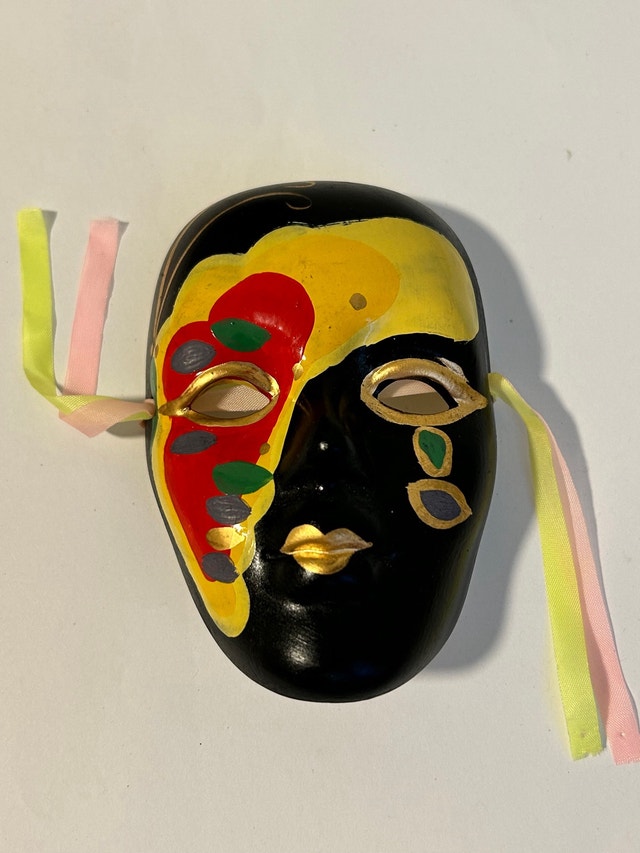 Small Ceramic Porcelain Mardi Gras Mask Wall Decor