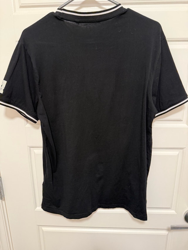 GUESS Los Angeles Men’s Black Graphic T-Shirt – Size M - photo 4
