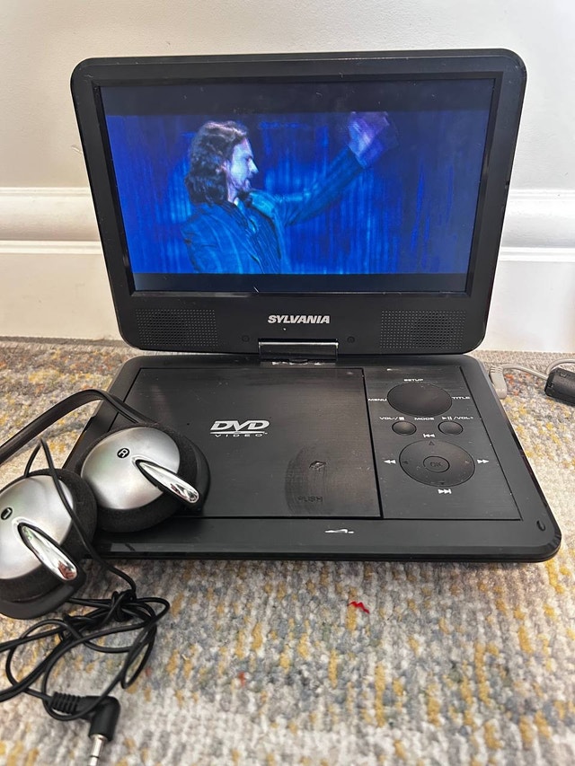 Sylvania 9" Portable DVD Player - Premium Swivel