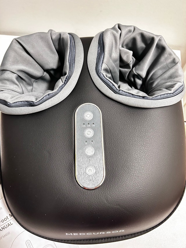 Medcursor Electric Shiatsu Foot Massager w/ Heat - photo 4