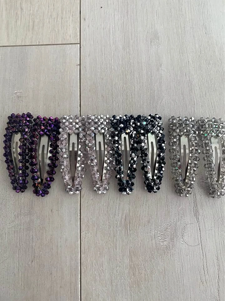 8 Piece Beaded Snap Hair Clip Set