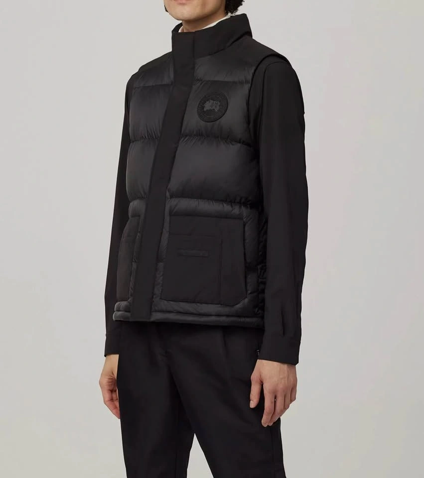 Canada Goose All Black Vest - photo 2