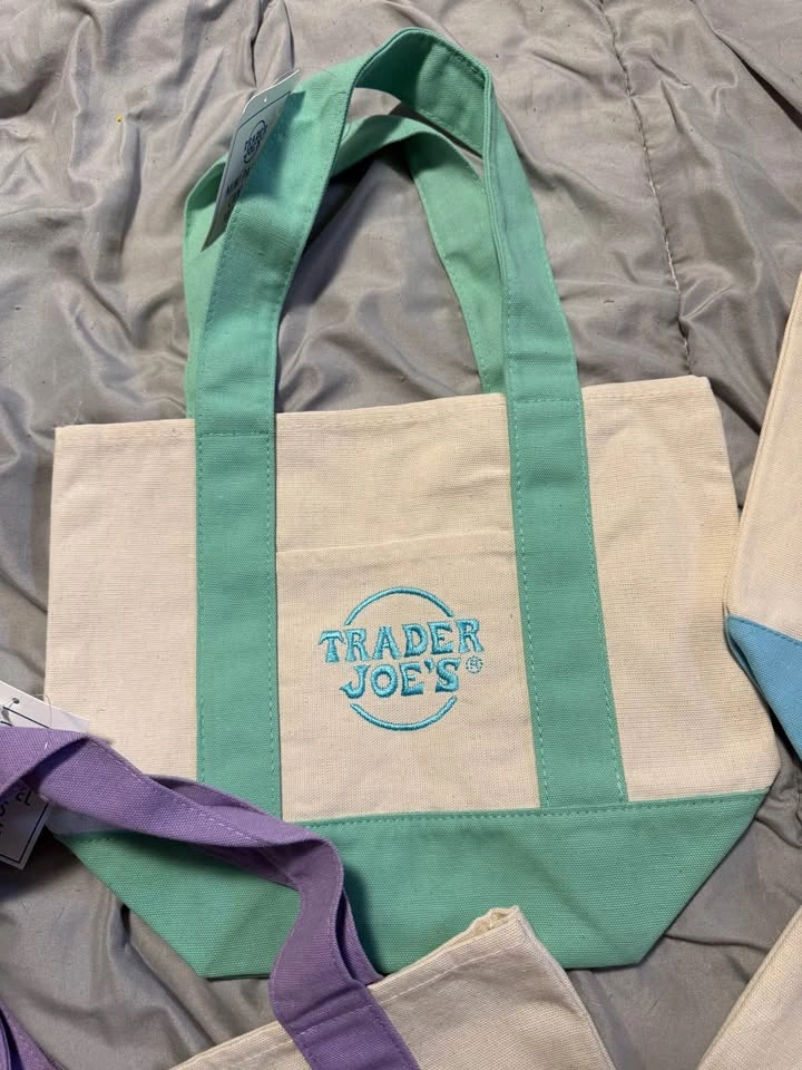 Trader Joe’s mini Totes (limited edition) - photo 4