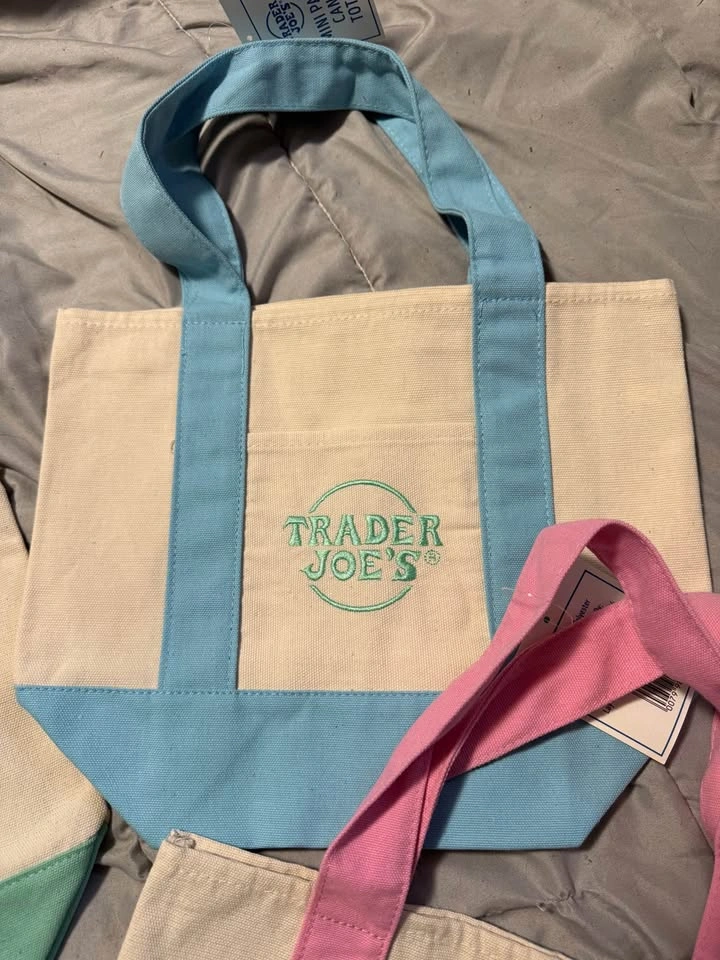 Trader Joe’s mini Totes (limited edition) - photo 5