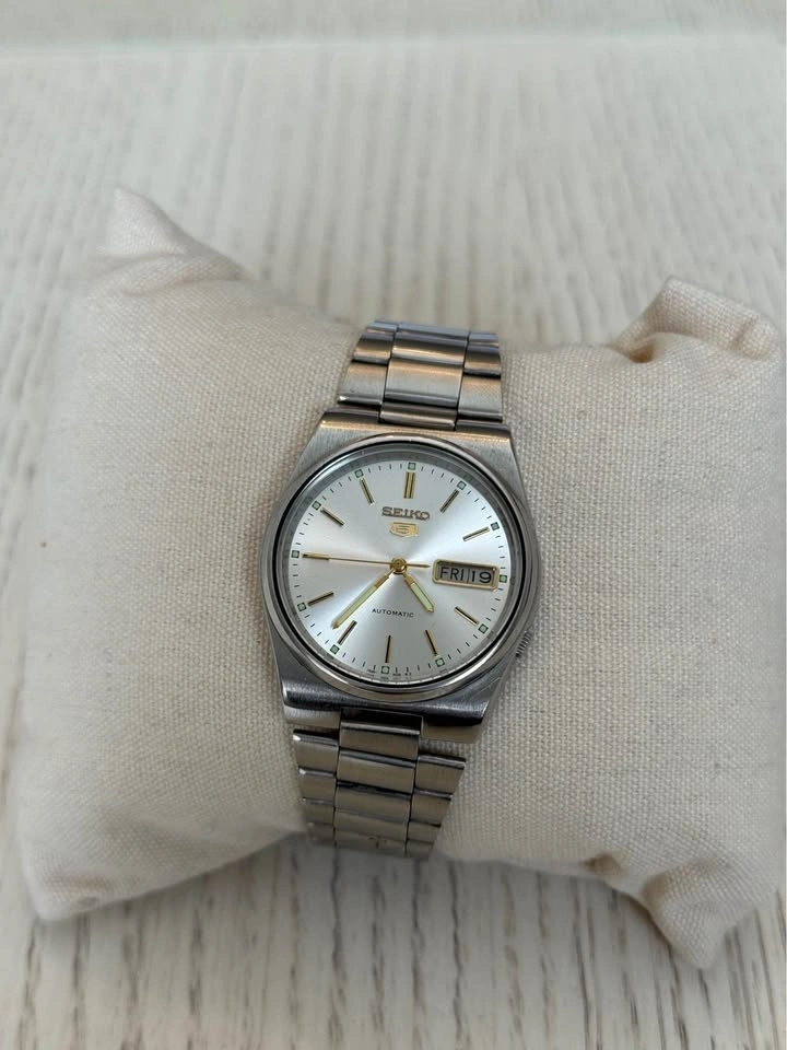 Seiko 5 Automatic Men’s Watch – Silver Dial (7S26) - photo 3