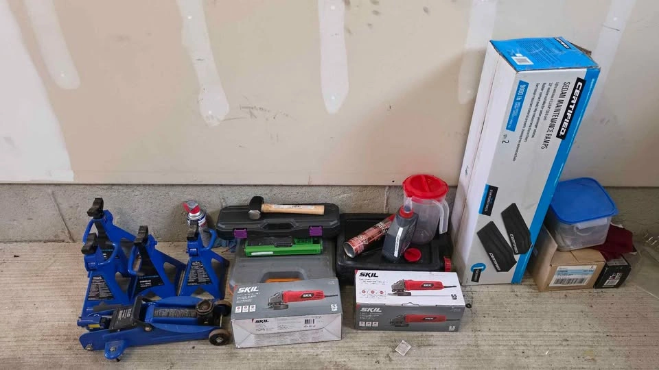 Vehicle Maintenance Tools - Car Jack, Ramps, Grinders & More - photo 3