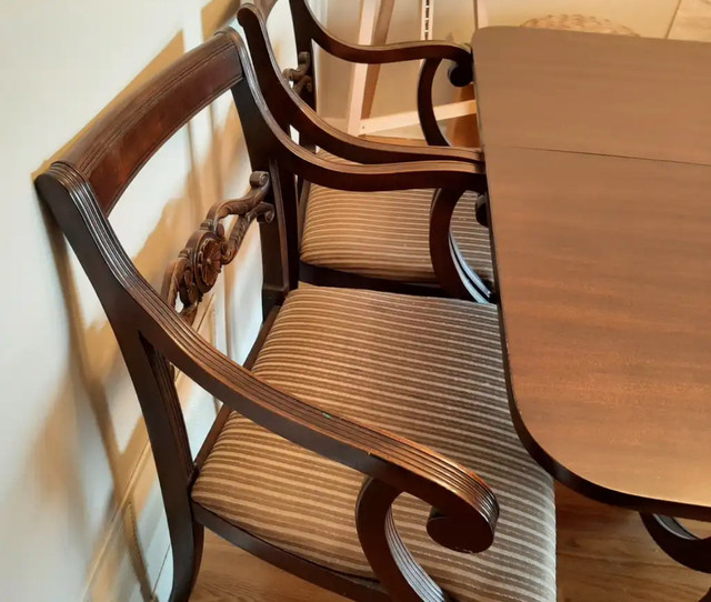Elegant dining set - photo 2