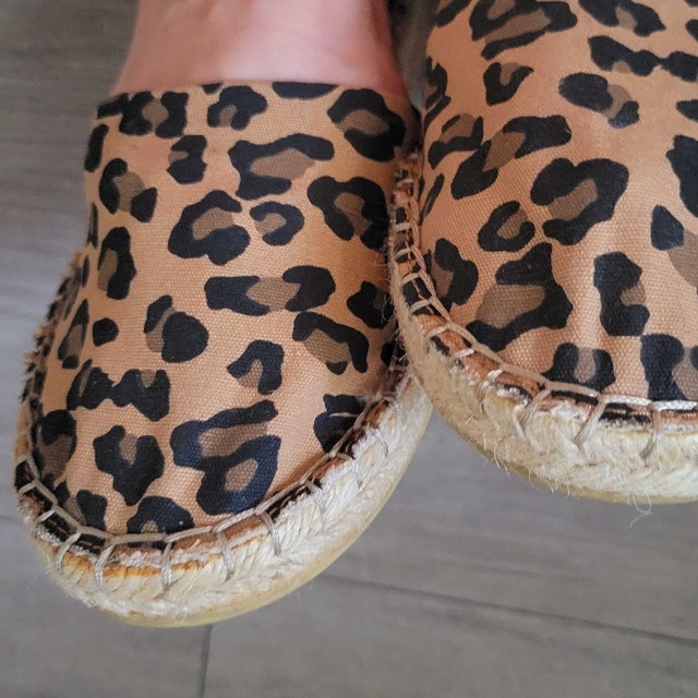 Women's Animal Print Memory Foam Sandals - photo 4
