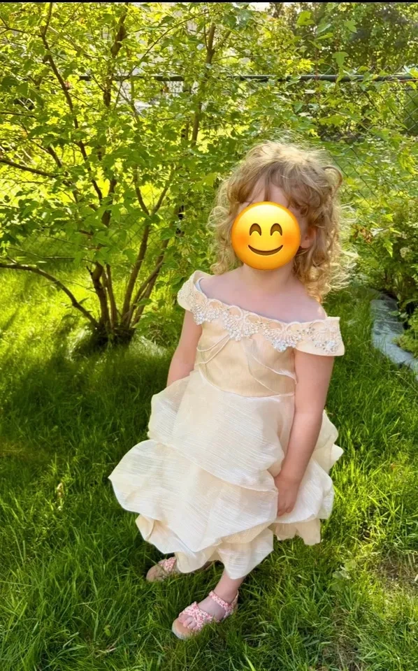3T Toddler Girl Champagne Coloured Dress - photo 4