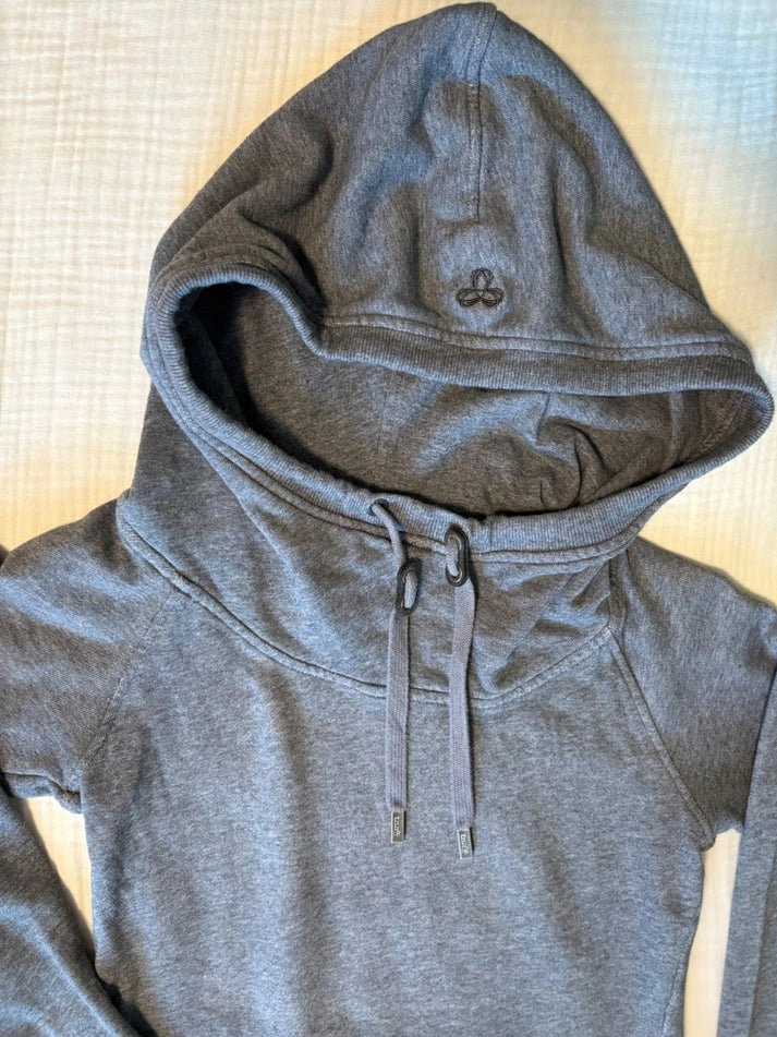 TNA Aritzia XXS Pre-Teen/Teen Girl Scuba Neck Grey Hoodie - photo 2