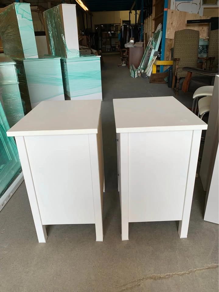White Wooden Dressers/Nightstands - photo 4