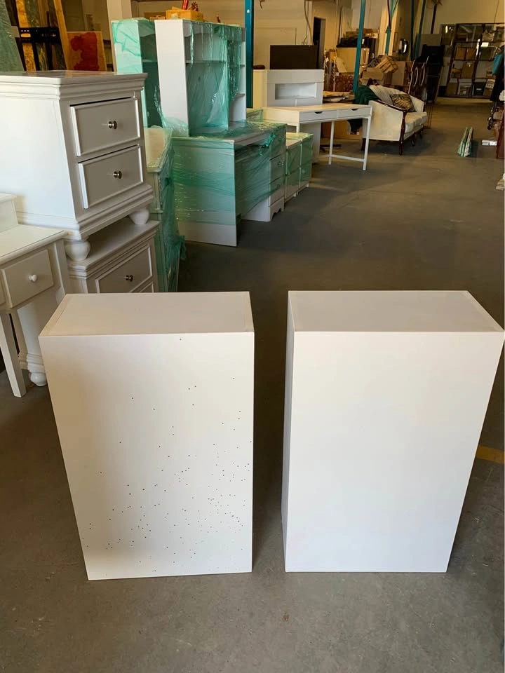Set of White Pedestals - photo 2
