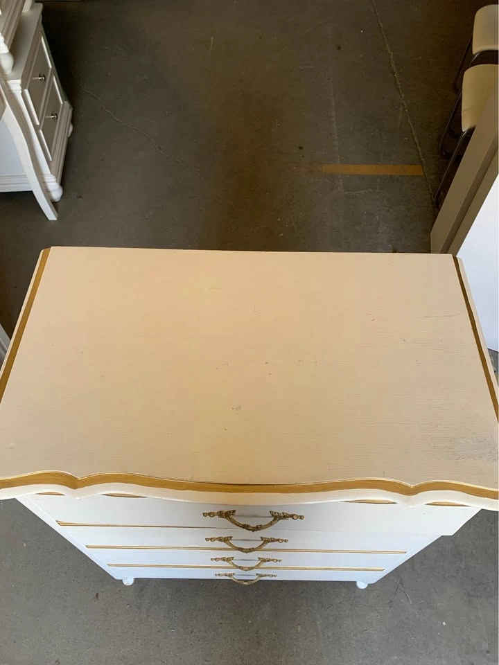 White Gold Vintage Dresser - photo 2