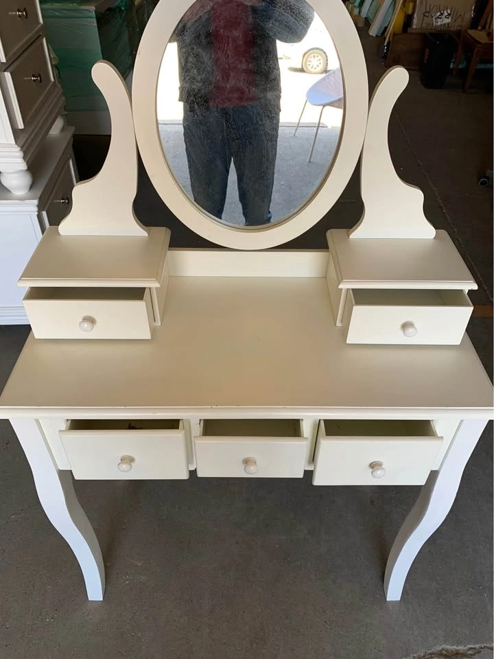White Makeup Mirror Vanity w/ Desk Hutch - photo 2