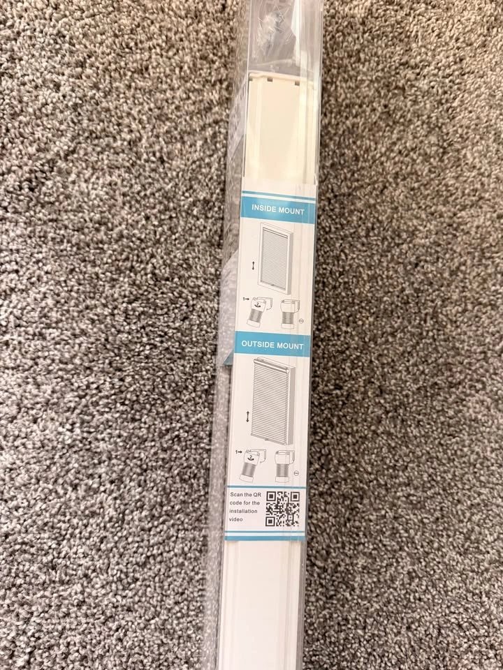 Honeycomb cordless cellular shade 38x50 - photo 3