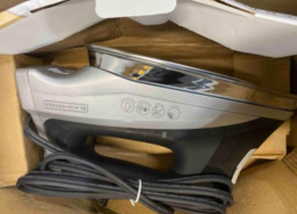 BLACK+DECKER Allure Professional Steam Iron - photo 2