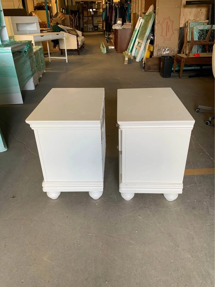 2x Small White Vintage Dressers/Nightstands w/ Silver Handles - photo 2
