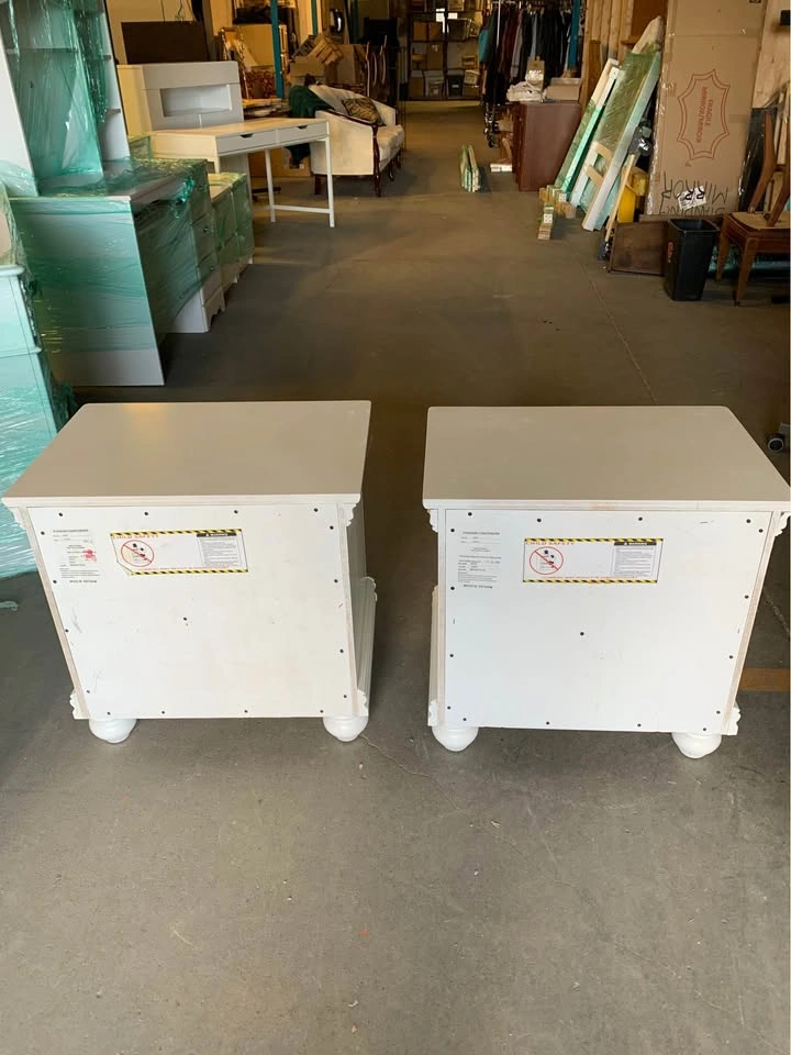 2x Small White Vintage Dressers/Nightstands w/ Silver Handles - photo 3
