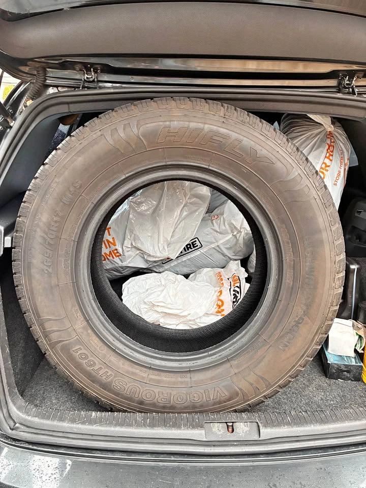 Set of 4 Hifly Vigorous HT601 Tires - 265/70R17