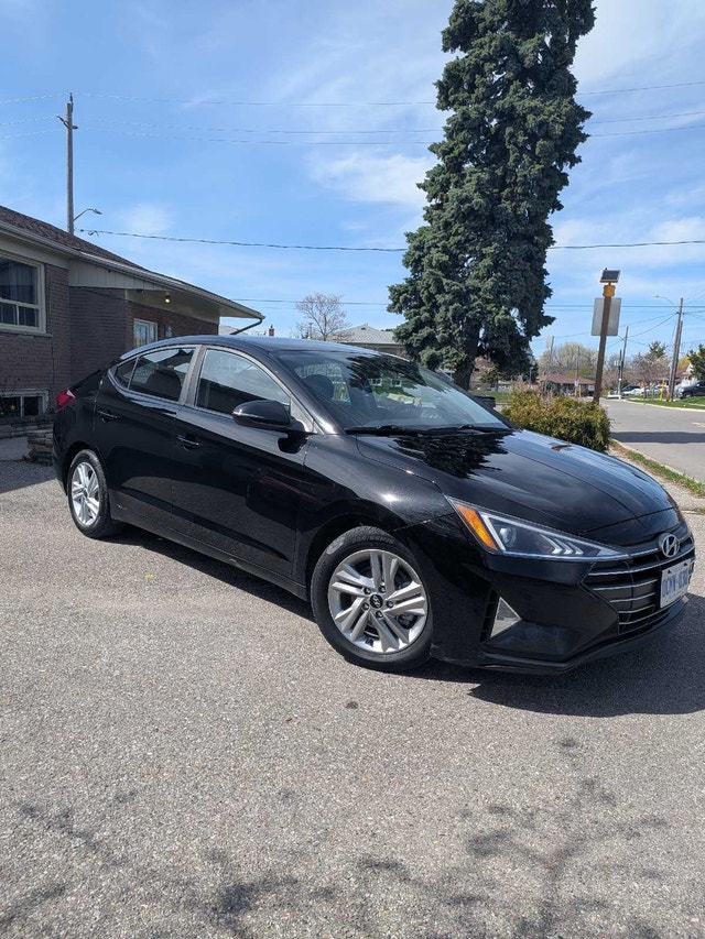 2020 Hyundai Elantra 84,000 km