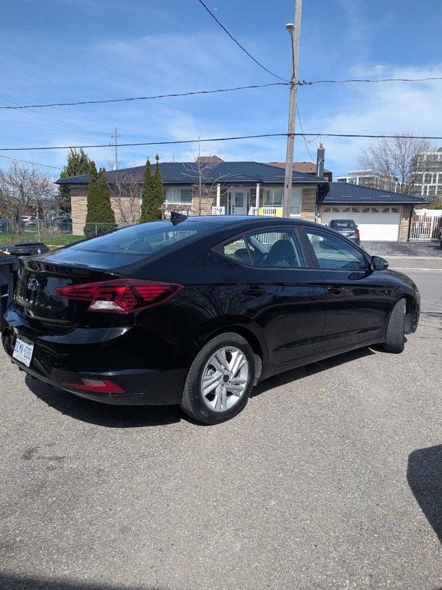 2020 Hyundai Elantra 84,000 km - photo 4
