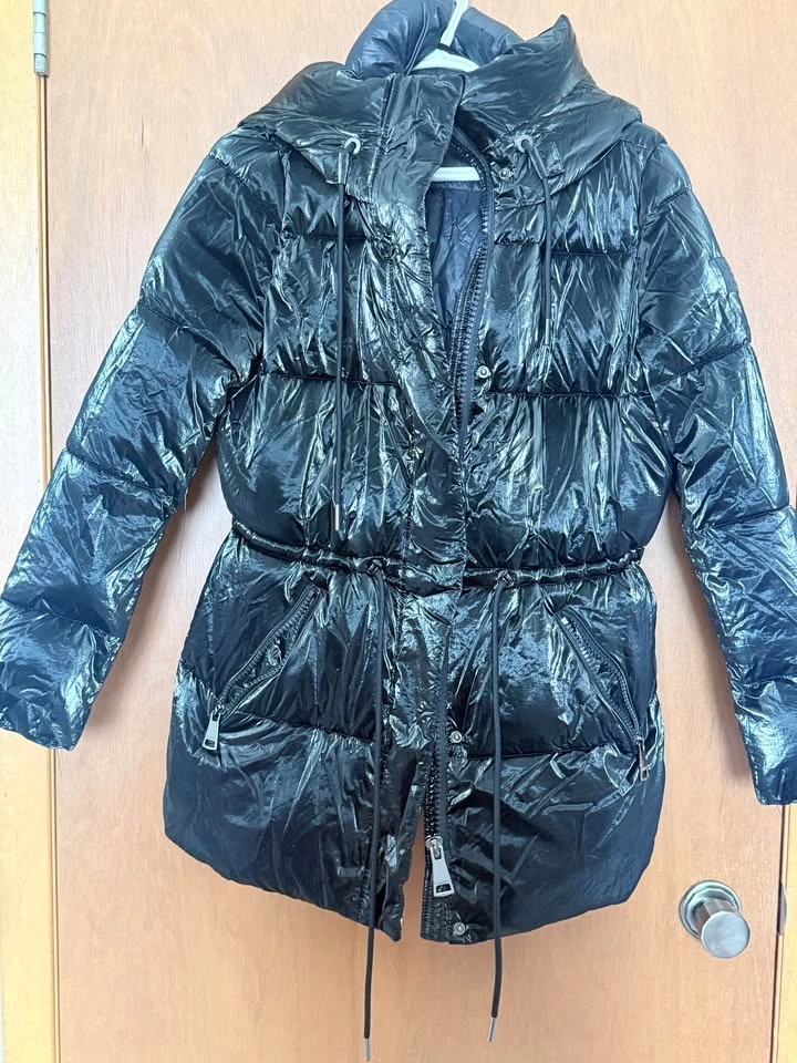 M size - Calvin Klein shiny puffer jacket - never worn - photo 3