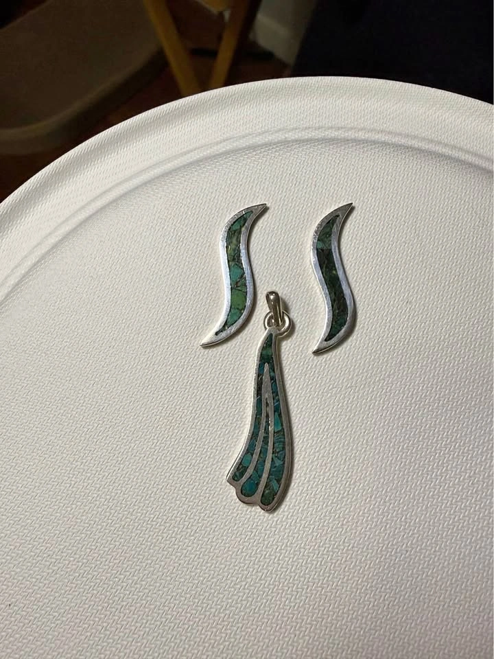 Vintage Taxco Mexican Silver Turquoise Inlay Pendant & Earrings