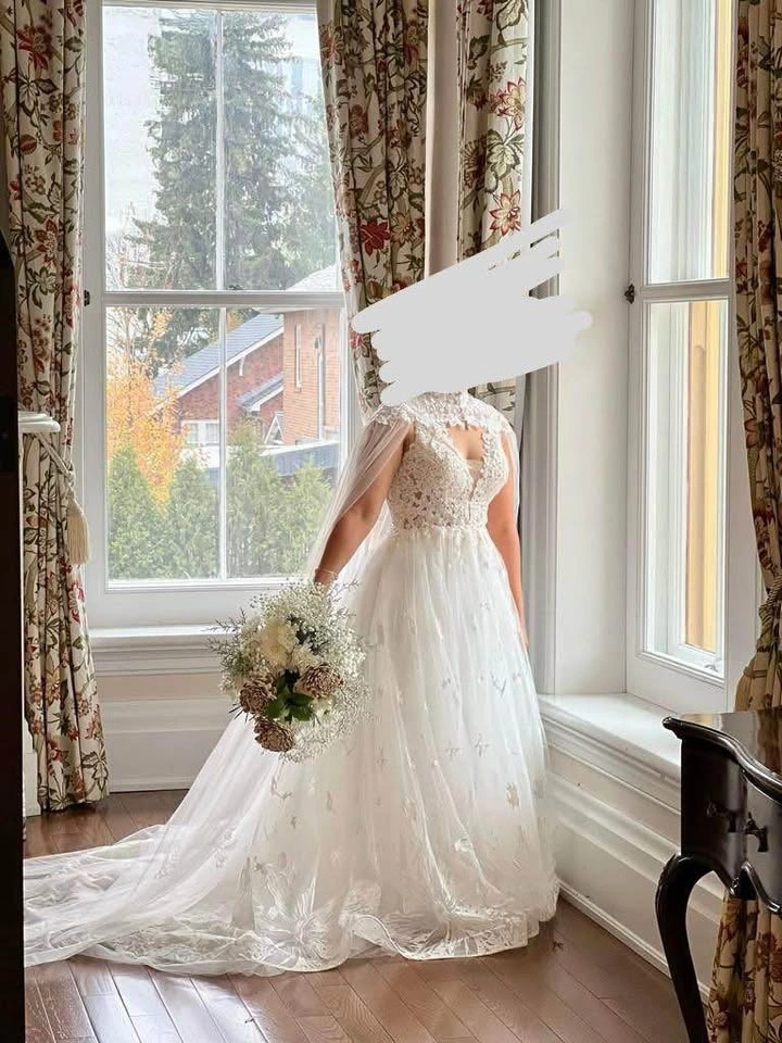 Wedding Dress for Sale - photo 3
