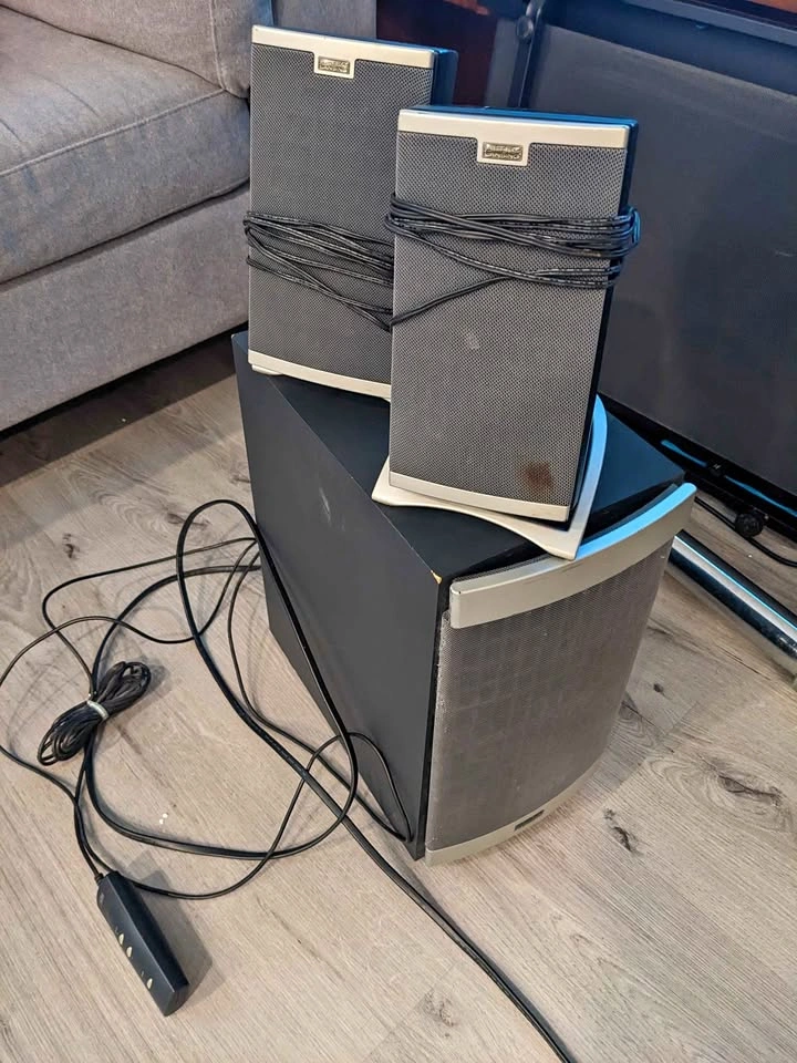 Altec Lansing 621 Speakers Subwoofer System. Yonge and Sheppard.