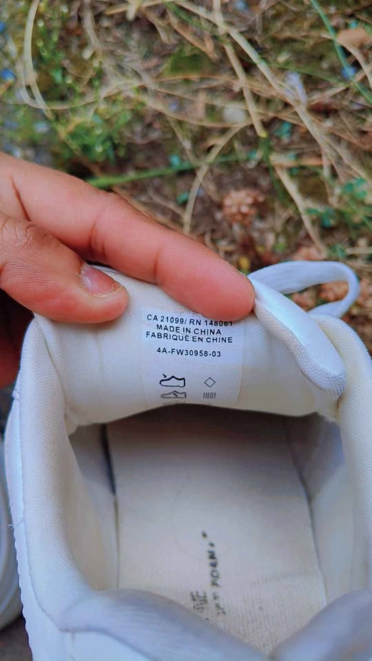 White Man Sneakers - photo 3