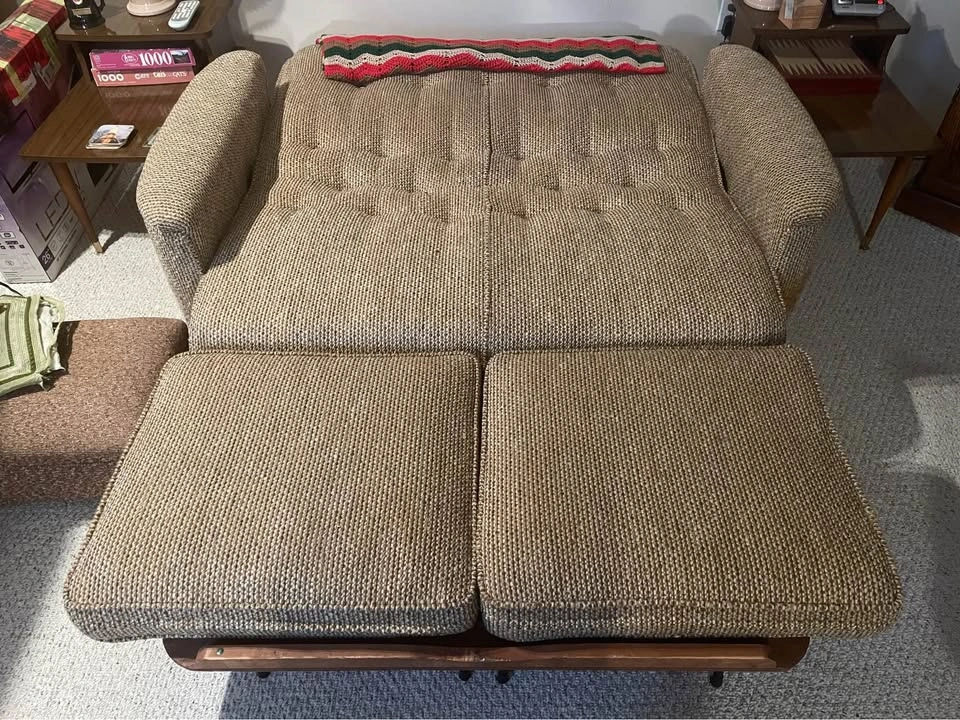 Vintage Hide-a-Bed / Couch - photo 2