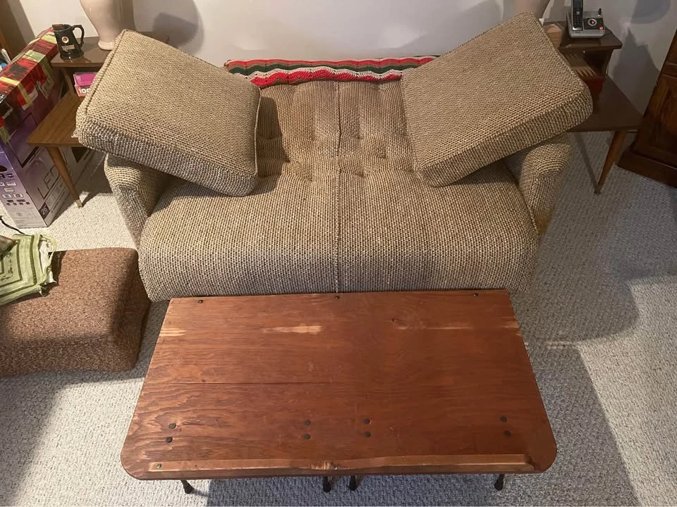 Vintage Hide-a-Bed / Couch - photo 3