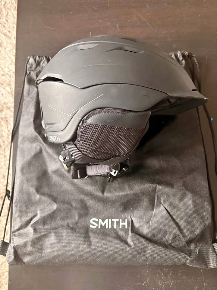 Smith Ski/Snowboard Helmet - Adult Small
