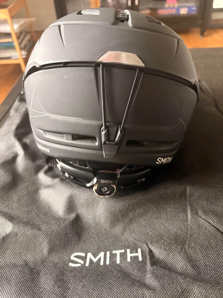 Smith Ski/Snowboard Helmet - Adult Small - photo 2